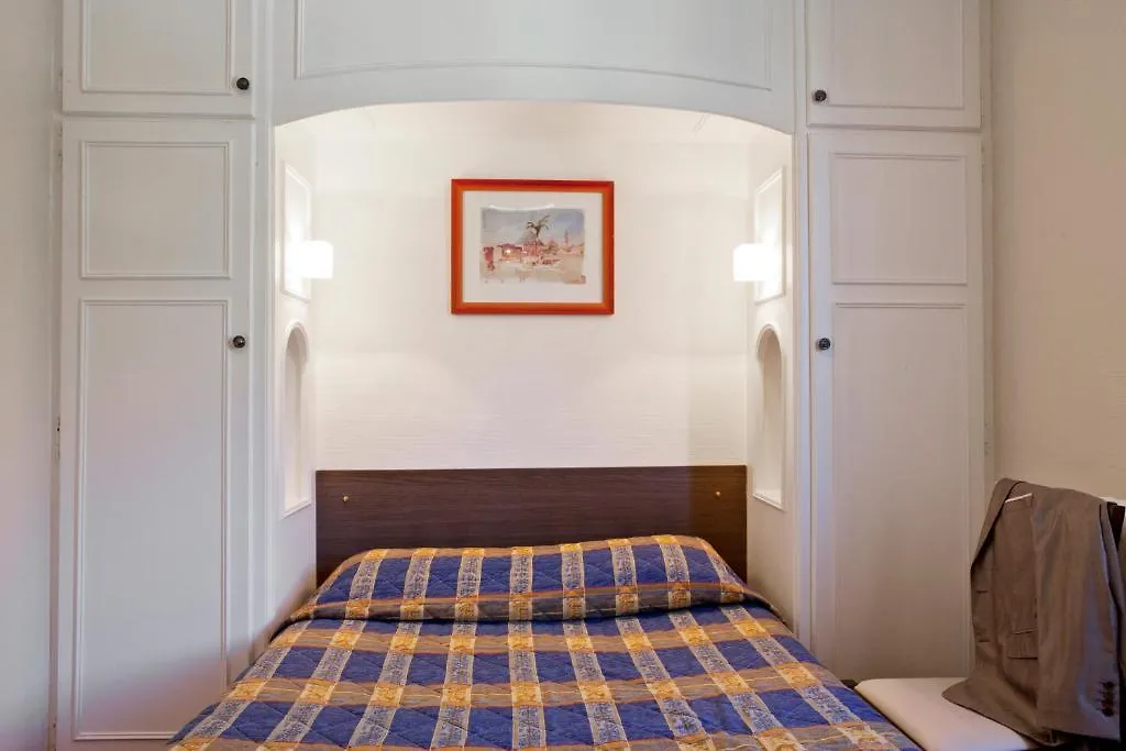 *** Hotel Hôtel et Résidence des Bains Vic-sur-Cère France